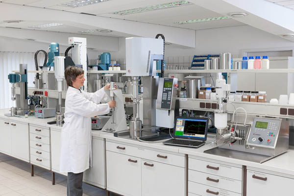 實(shí)驗(yàn)室高速分散機(jī)